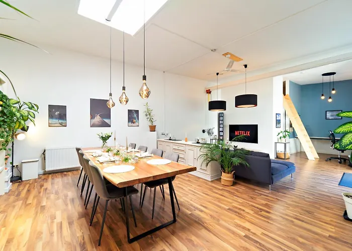 Loft House 170Qm, Central, Own Garden, Parking Lot