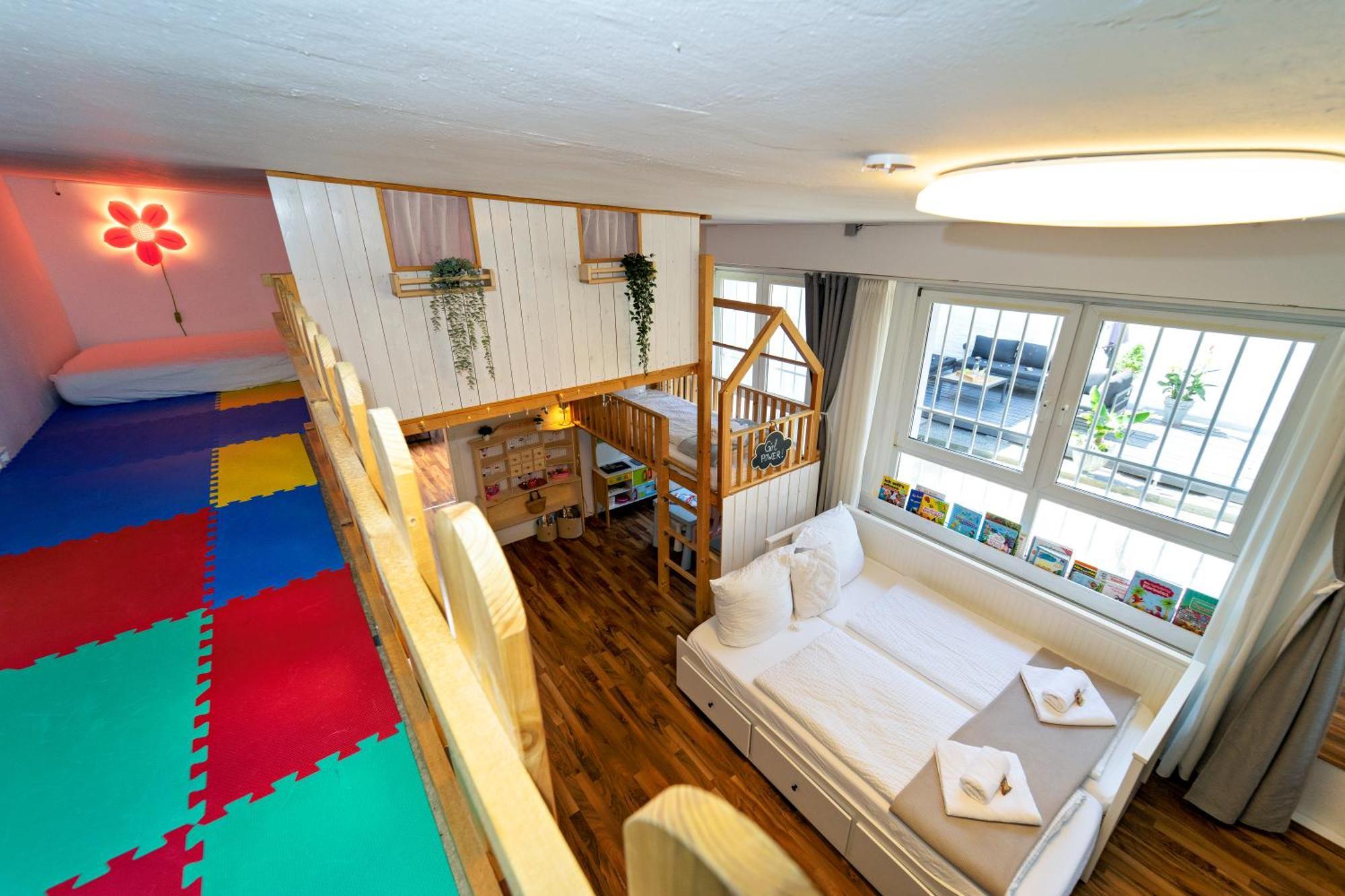 Loft House 170qm, Central, Own Garden, Parking Lot *
