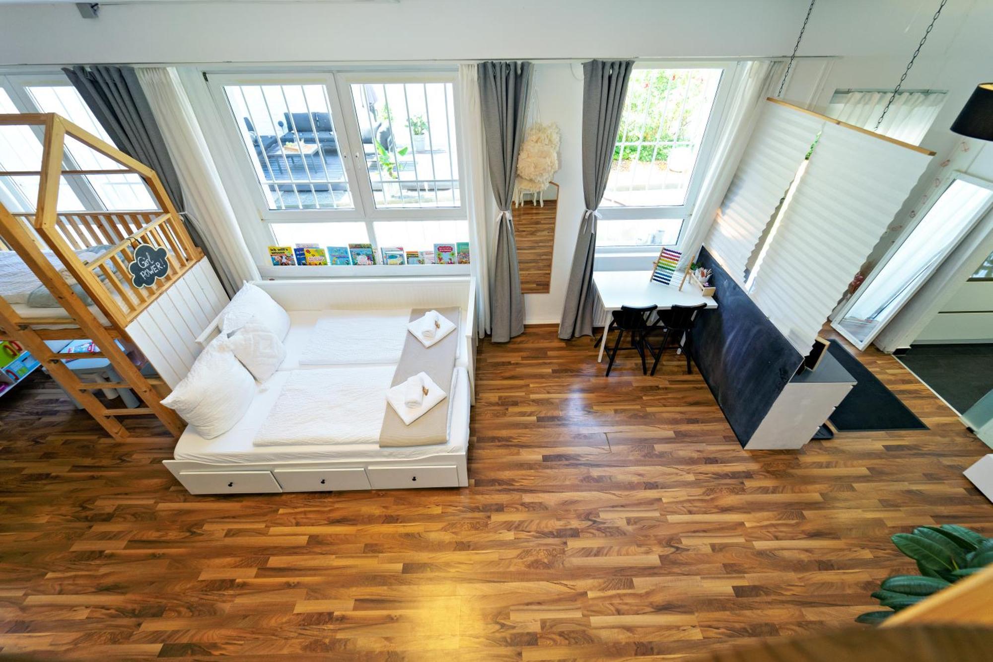 Loft House 170qm, Central, Own Garden, Parking Lot * Offenbach am Main