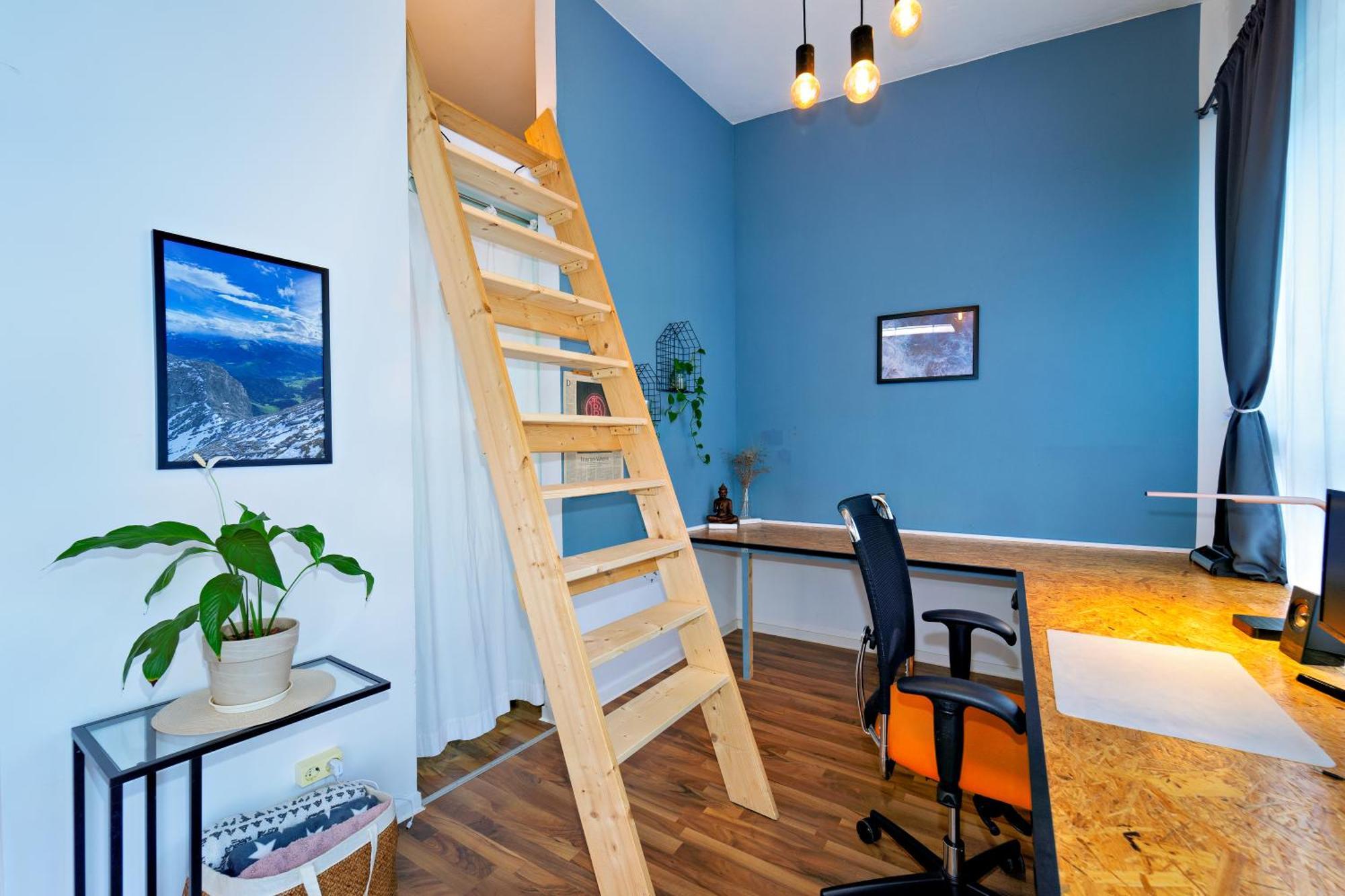 Loft House 170qm, Central, Own Garden, Parking Lot Offenbach am Main