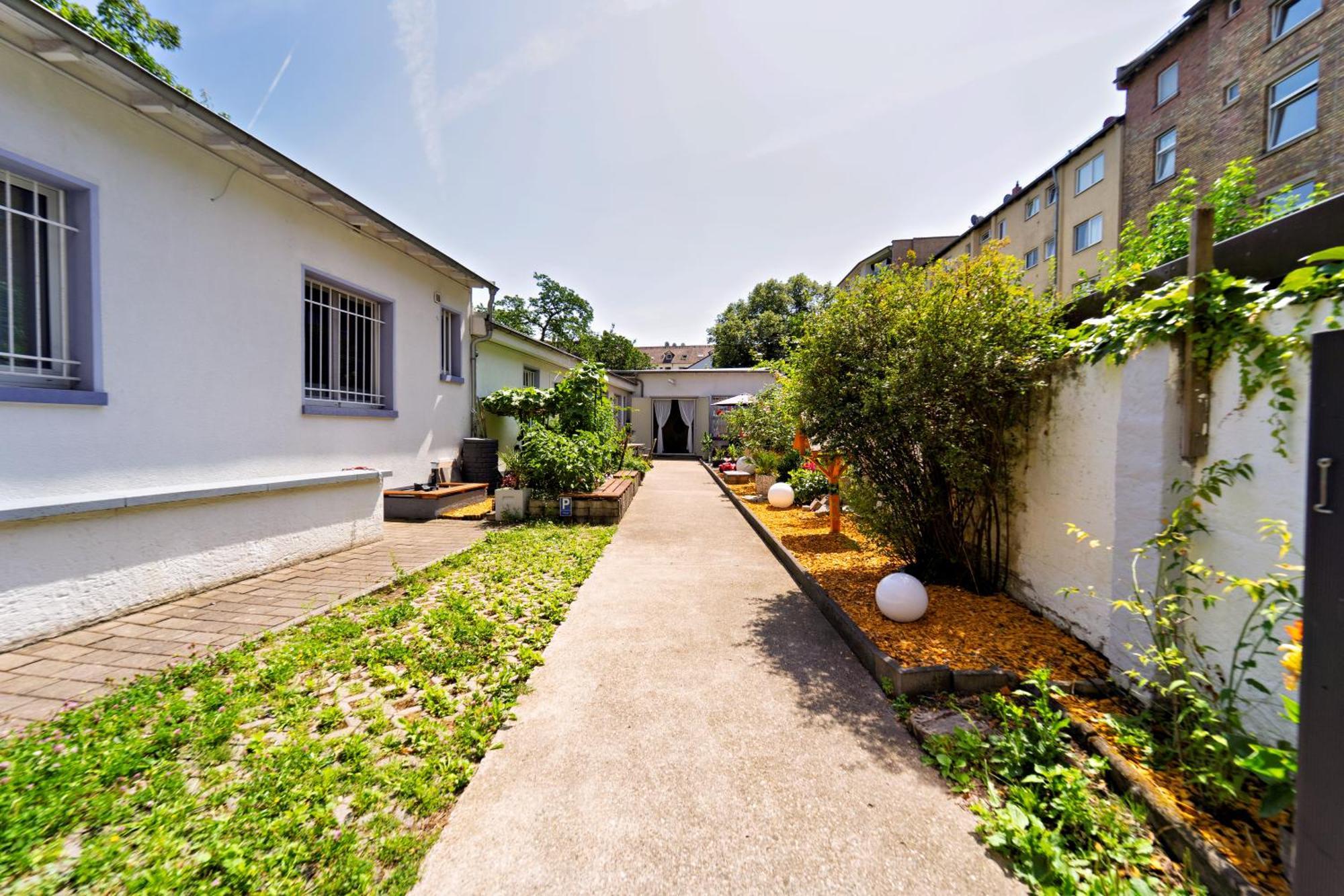 Loft House 170qm, Central, Own Garden, Parking Lot Offenbach am Main