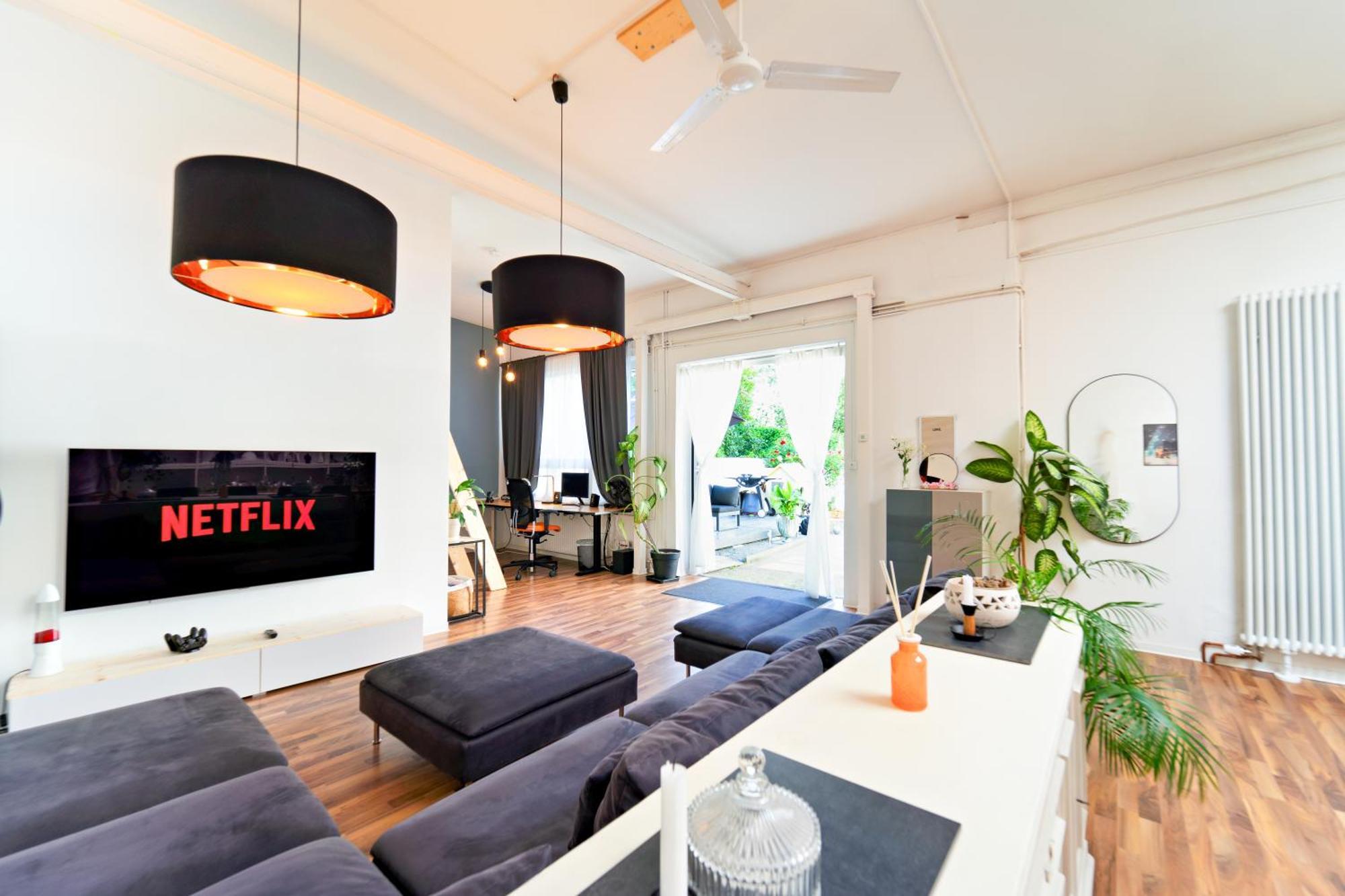 Feriehus Loft House 170qm, Central, Own Garden, Parking Lot *