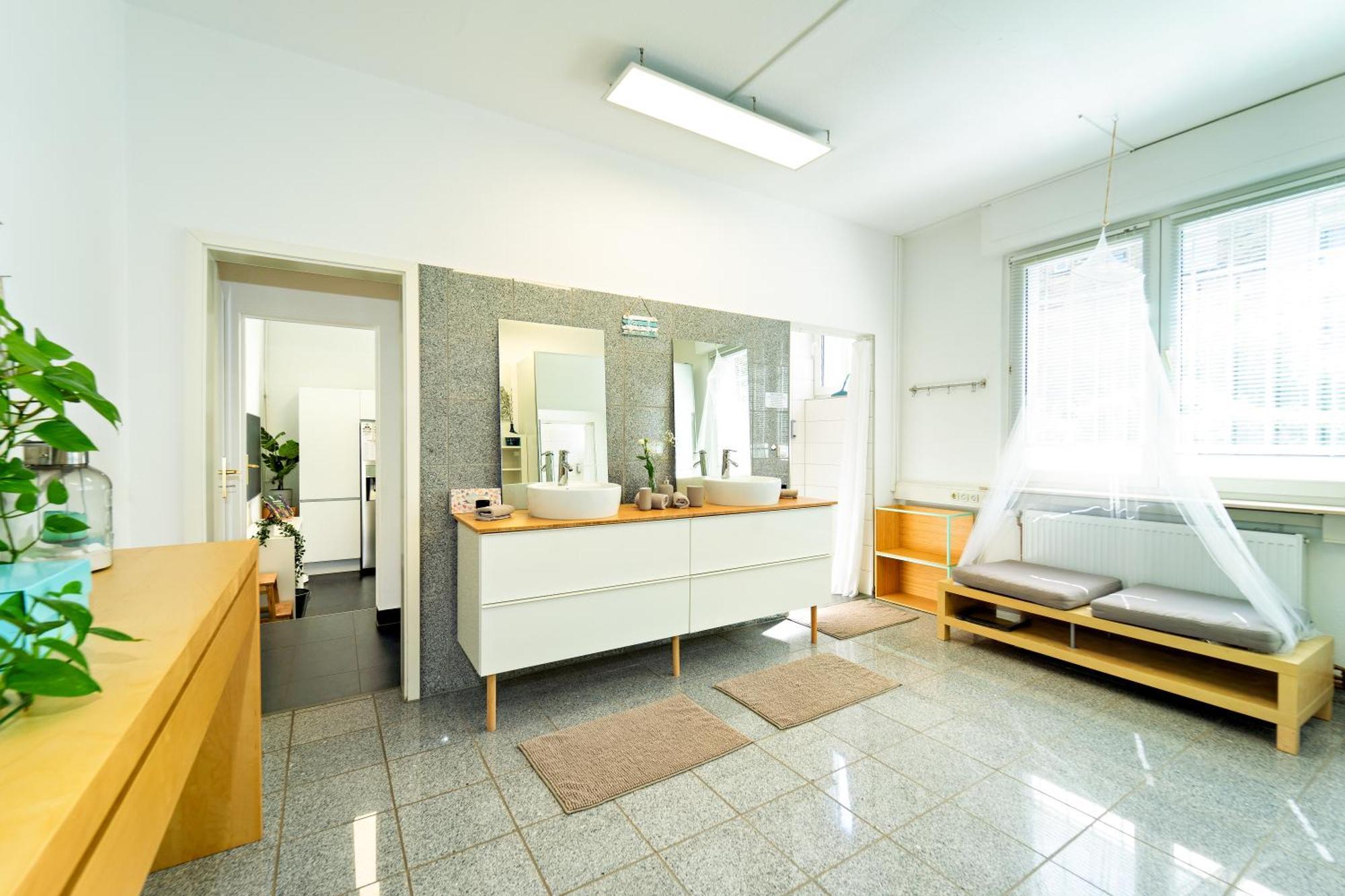 Loft House 170qm, Central, Own Garden, Parking Lot * Offenbach am Main